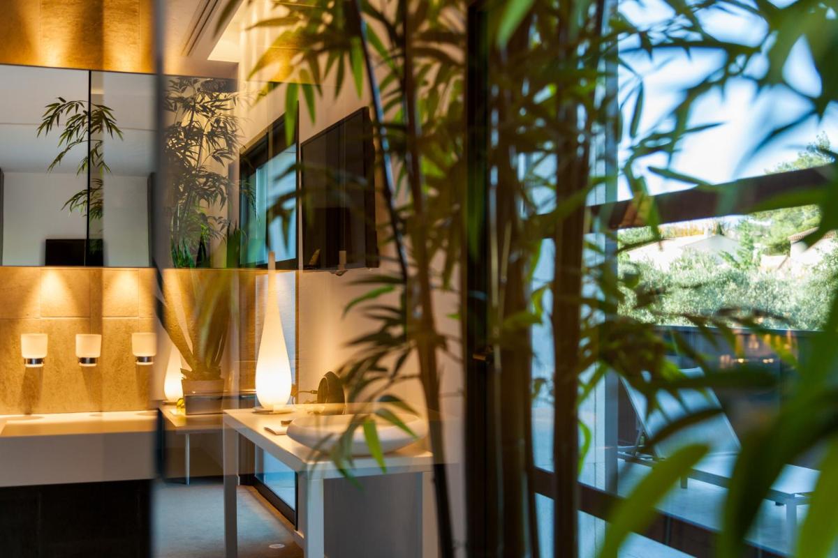 Jardin de l'établissement Bdesign & Spa