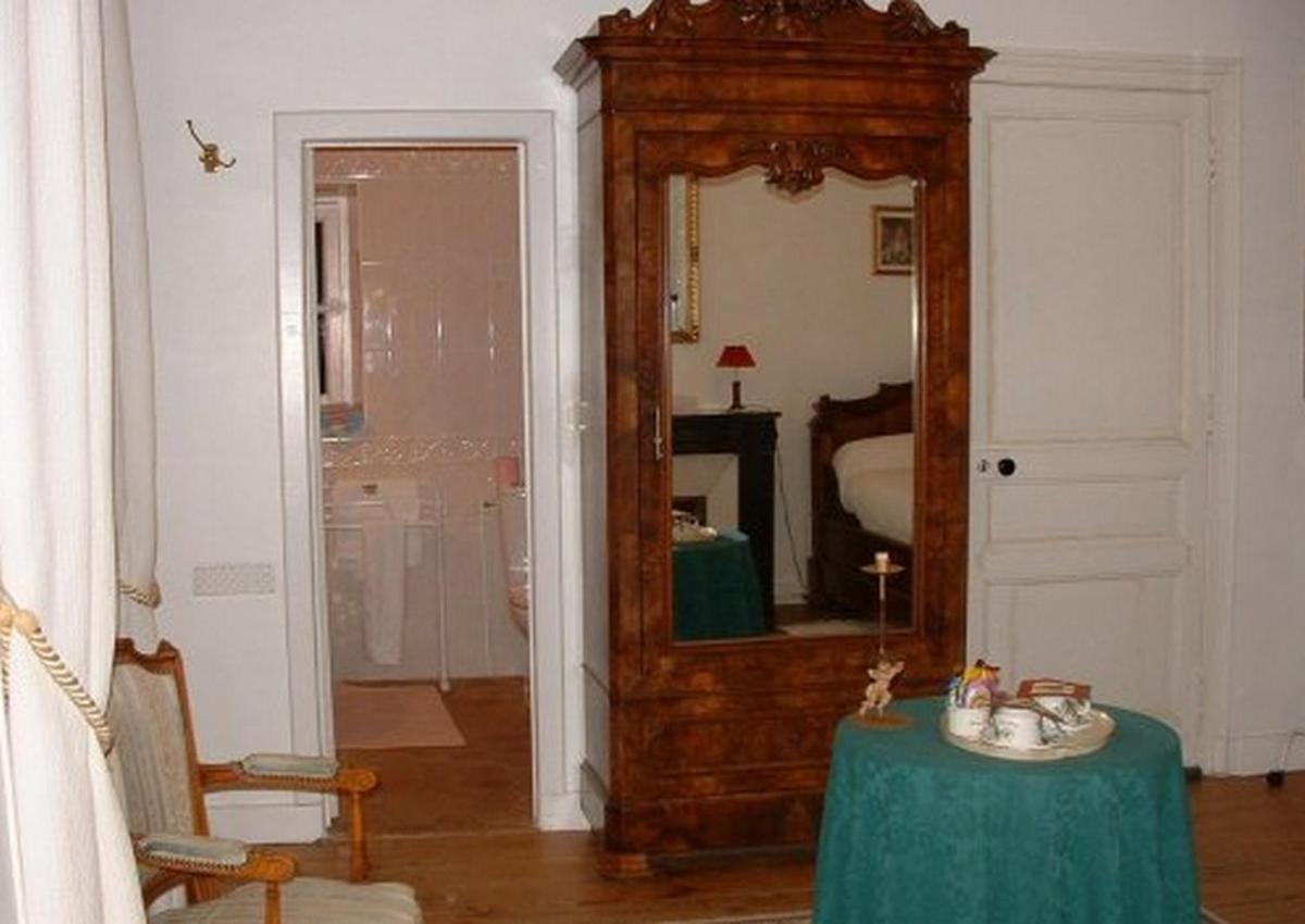Chambres d'hôtes Le Pont Romain - Housity