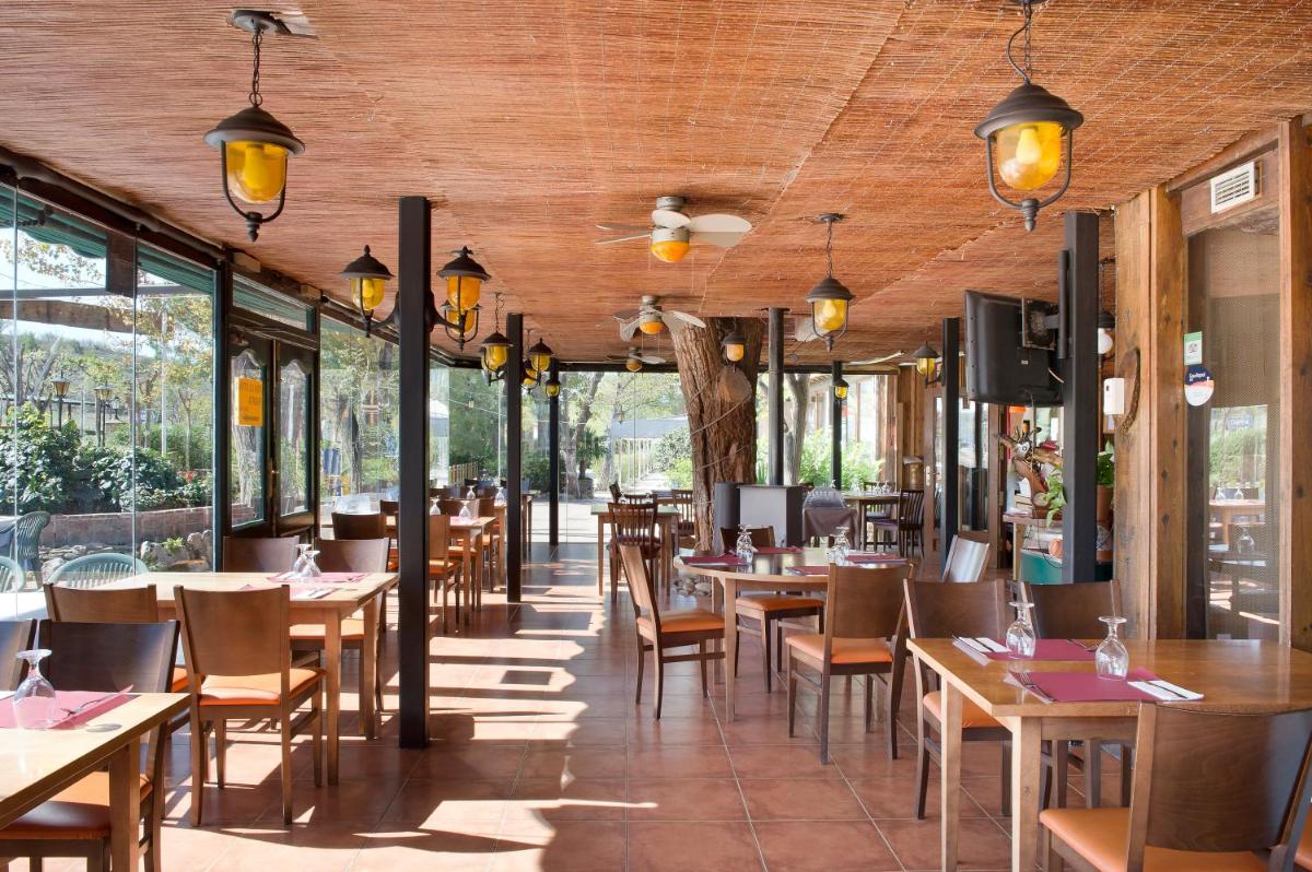 Hotel Las Truchas - Housity