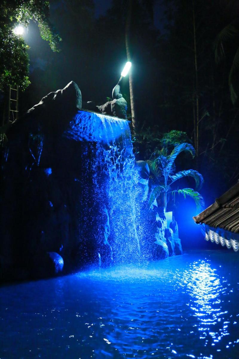 Emarald Resort - Housity