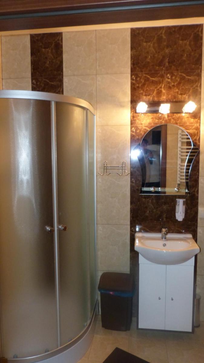 Hotel Irys - Housity