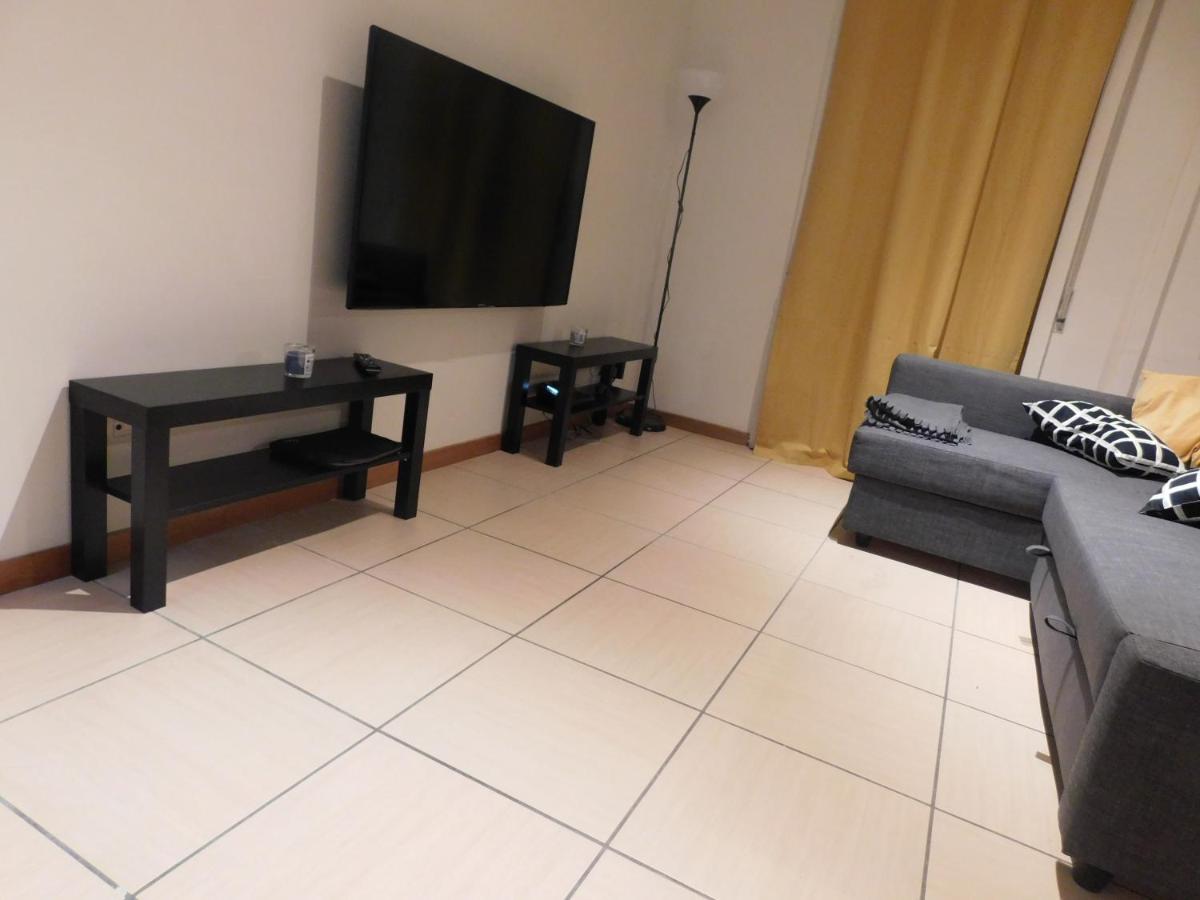 Carafe Apartment - Housity