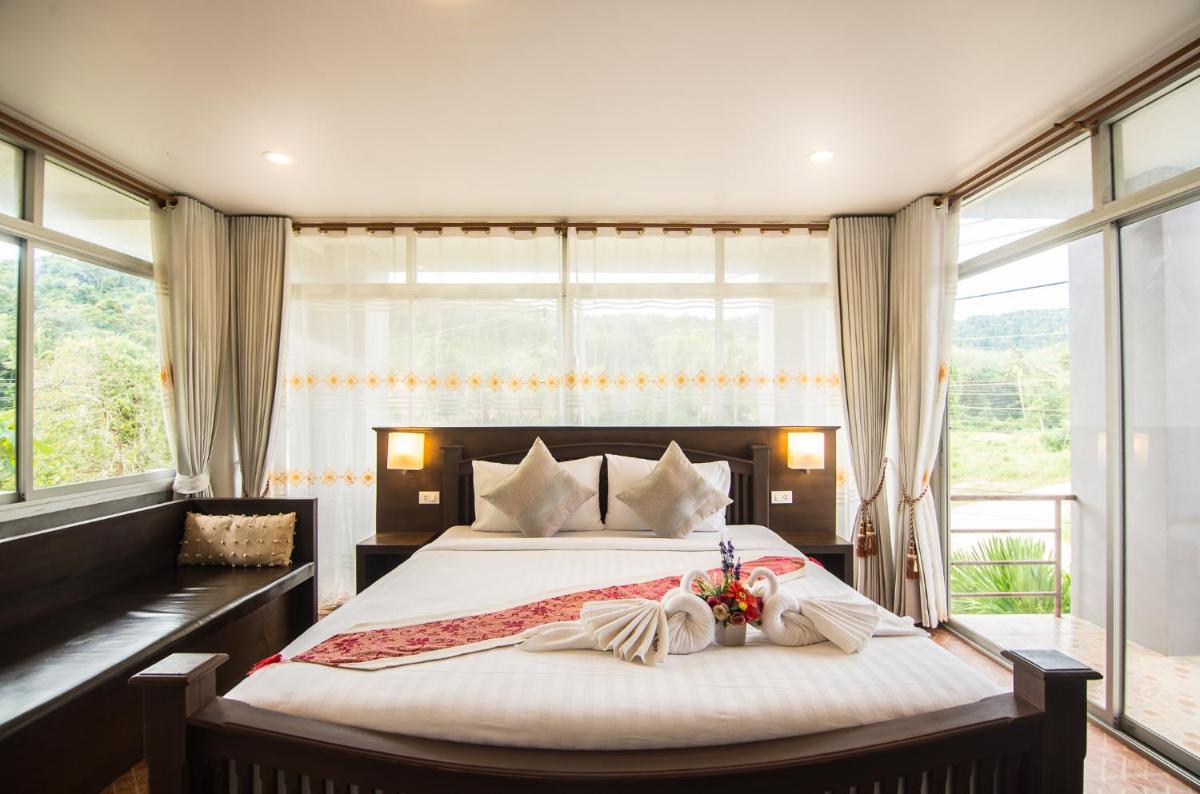 Lanta Nice Beach House - Housity