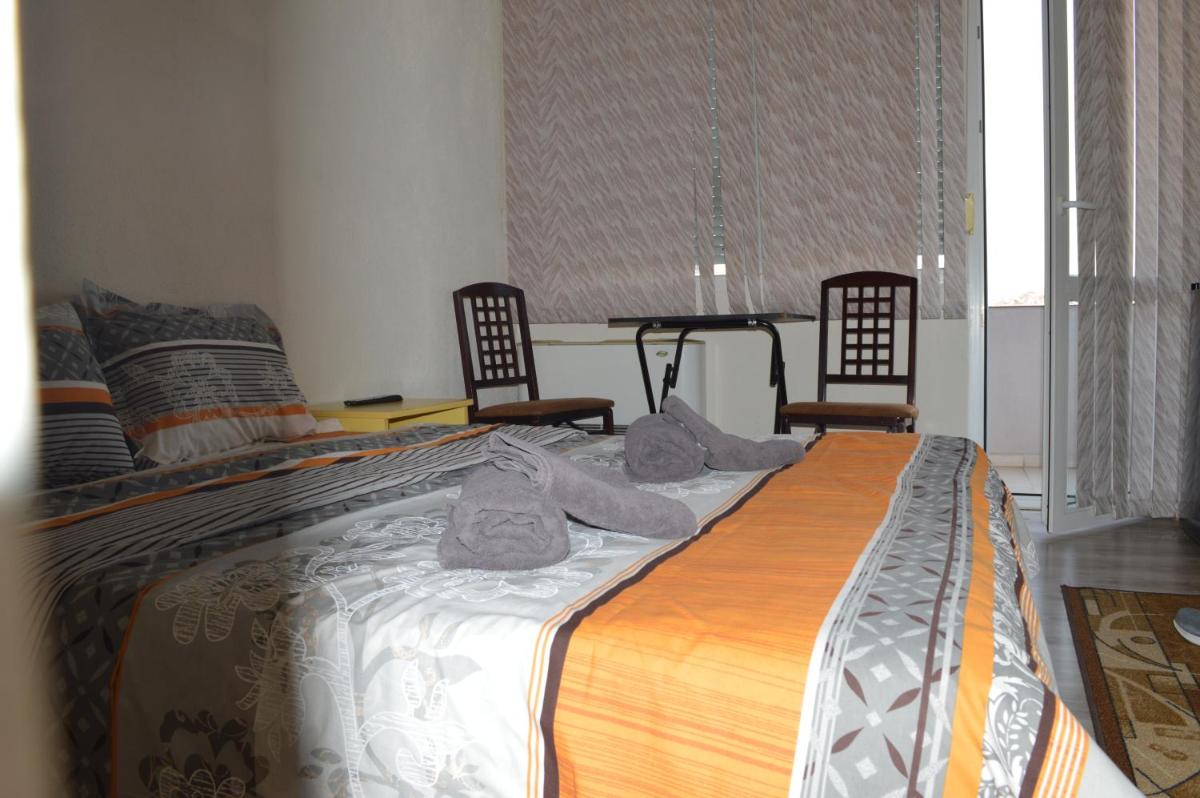 Dionis Hotel - Housity