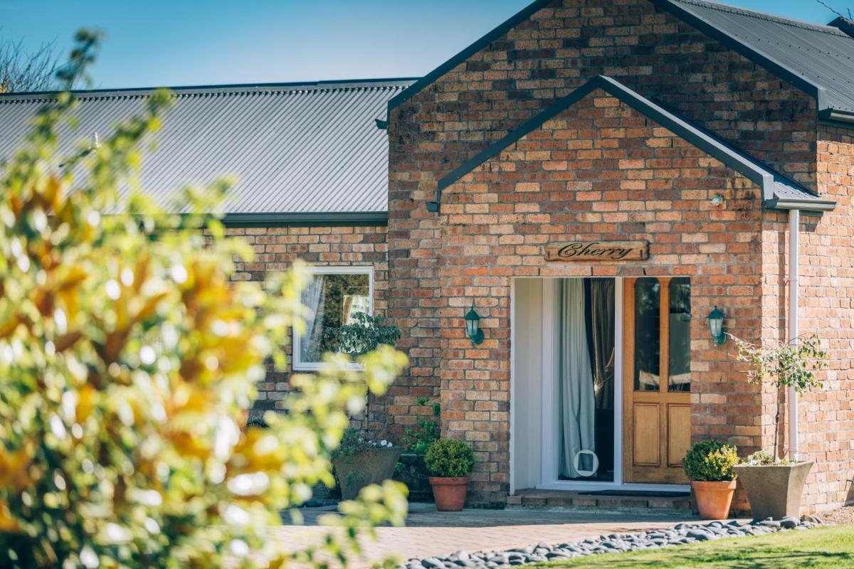 Lexington Park Cottages - Housity
