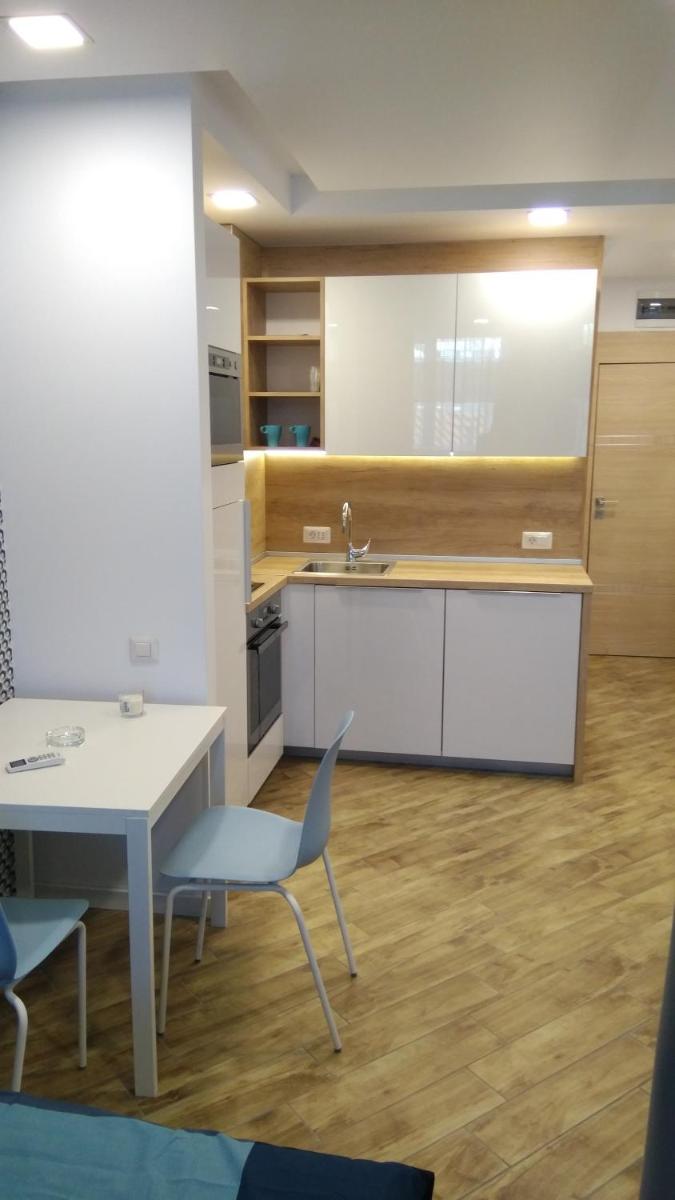 Select Apartment - Housity