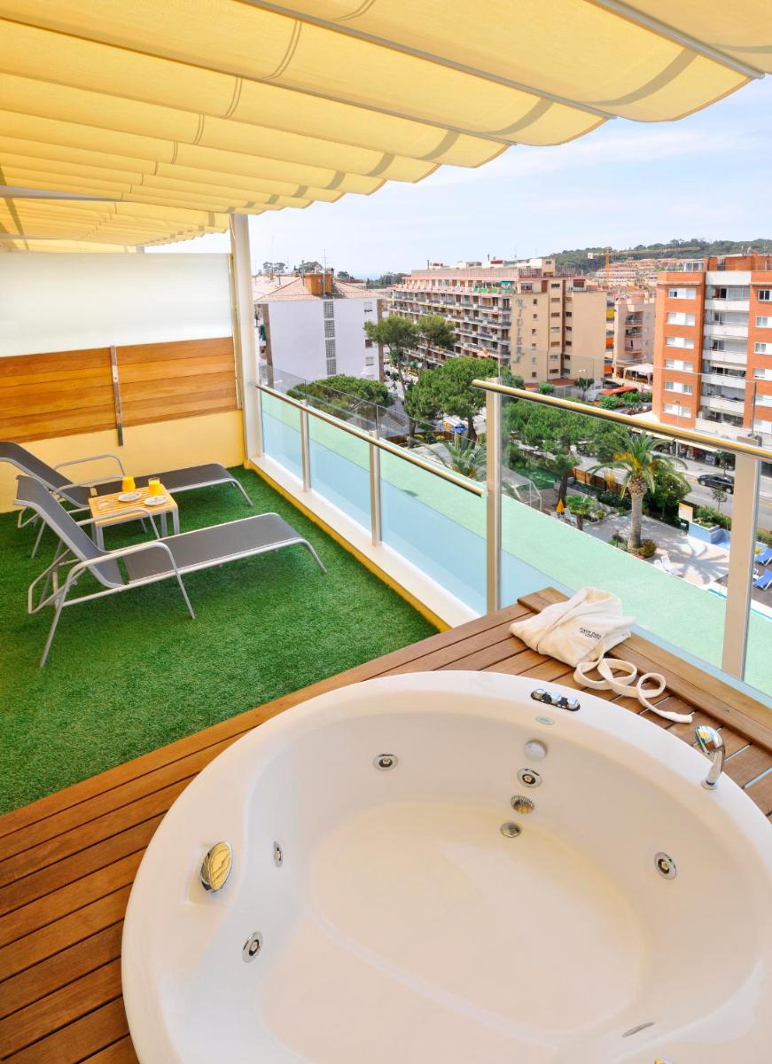 Piscina en o cerca de GHT Oasis Park & Spa