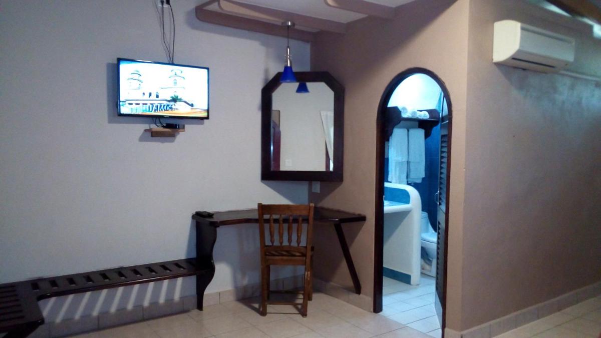 Hotel Tranquilo - Housity