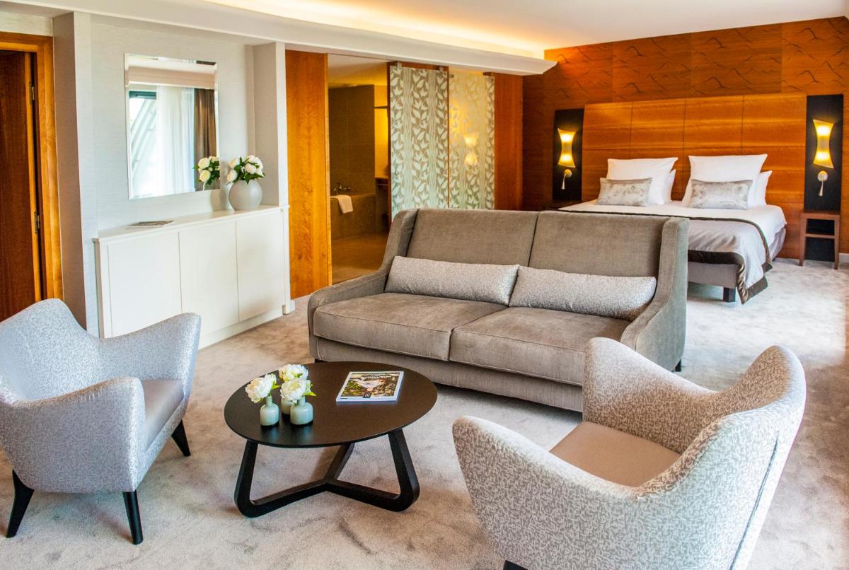 Coin salon dans l'établissement Parc Beaumont Hôtel & Spa Pau - MGallery Collection