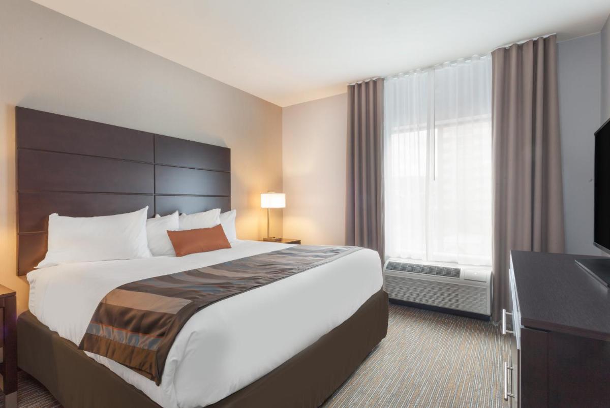 Wingate by Wyndham Altoona Downtown/Medical Center - Housity