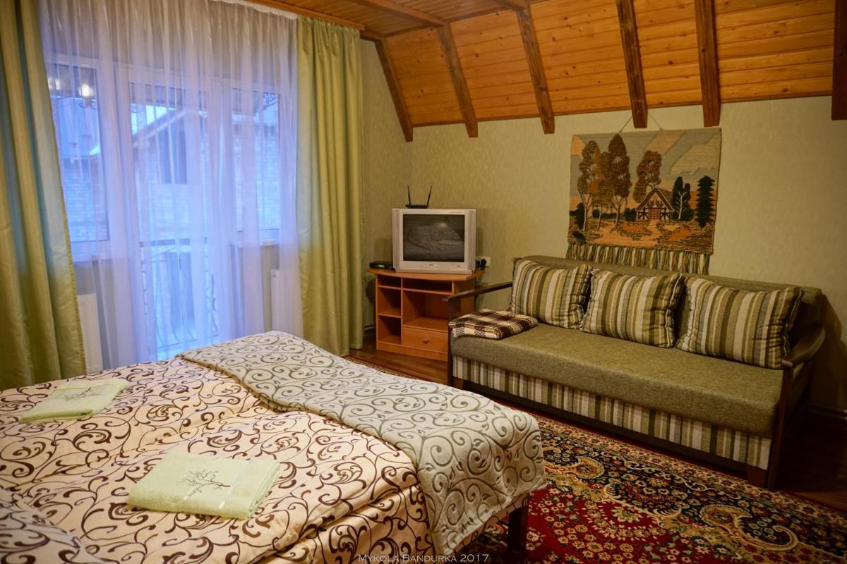 Barvinok Karpat - Housity