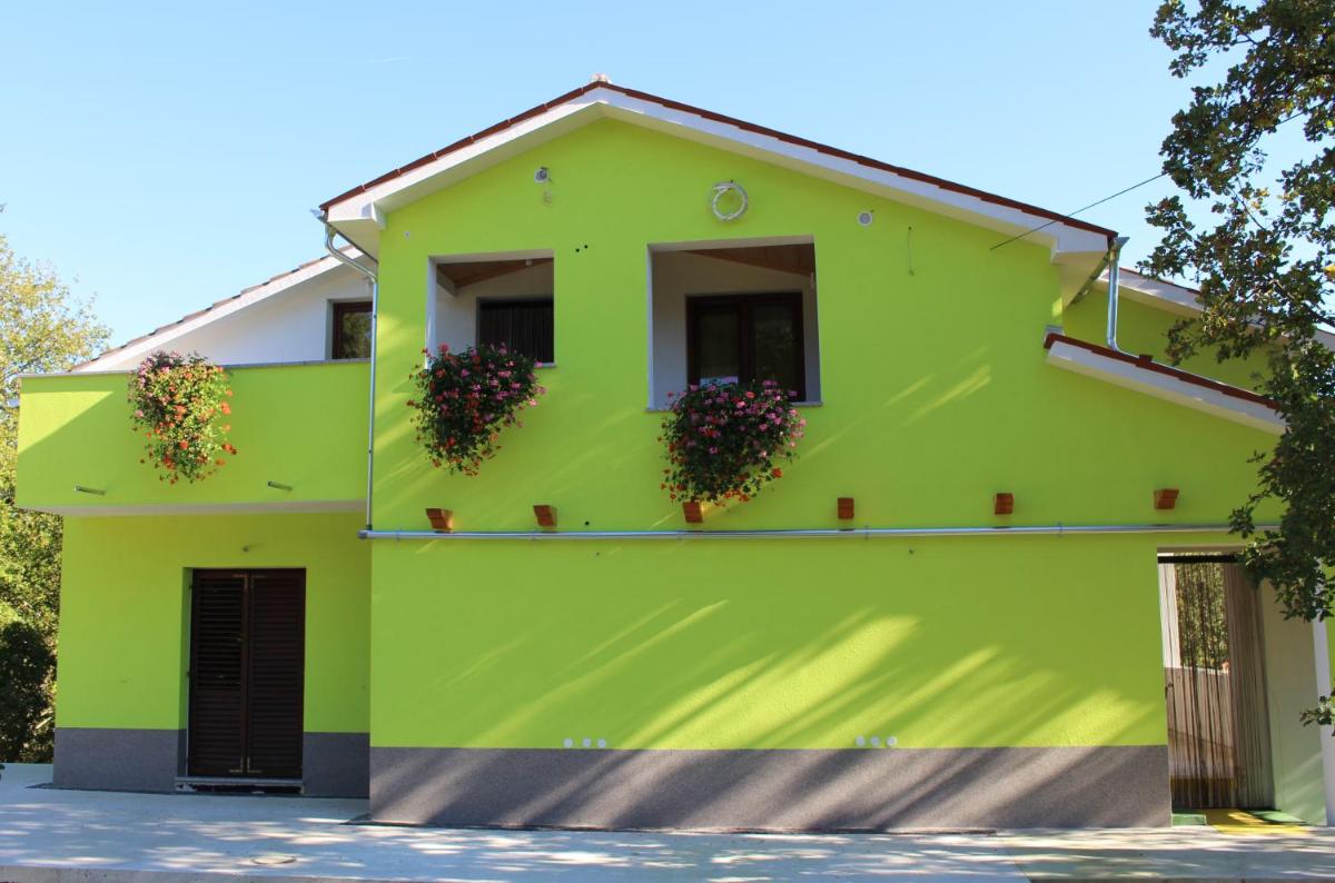 Guesthouse Casetta Verde - Housity