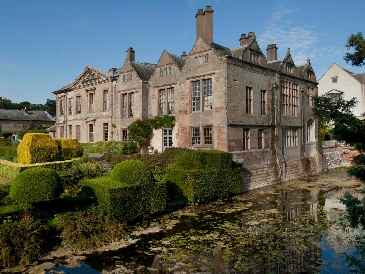 Coombe Abbey Hotel - Housity
