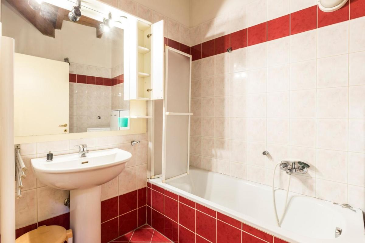 Emilia Levante 2, Bologna by Short Holidays - Housity