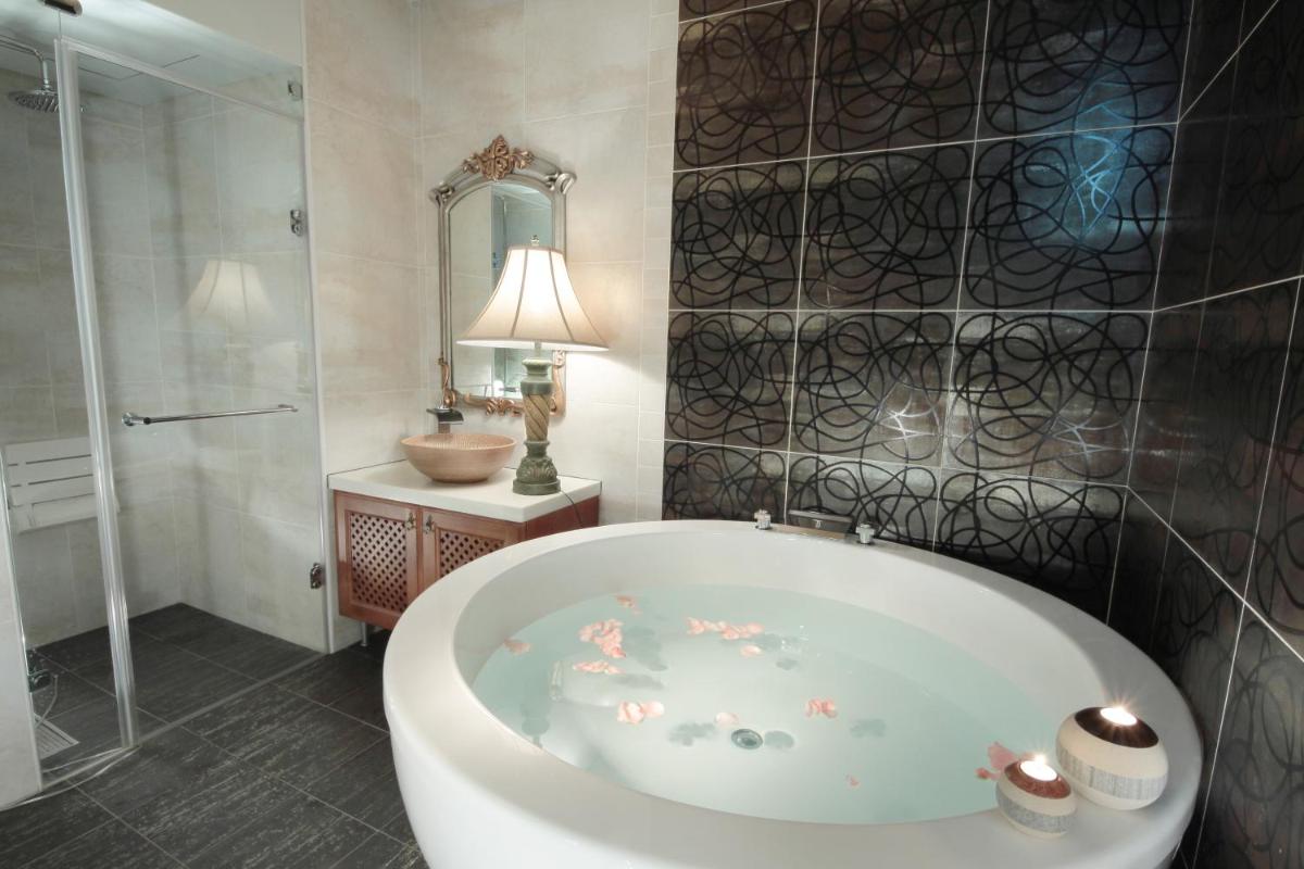 Luxembourg Hills Homestay - Housity