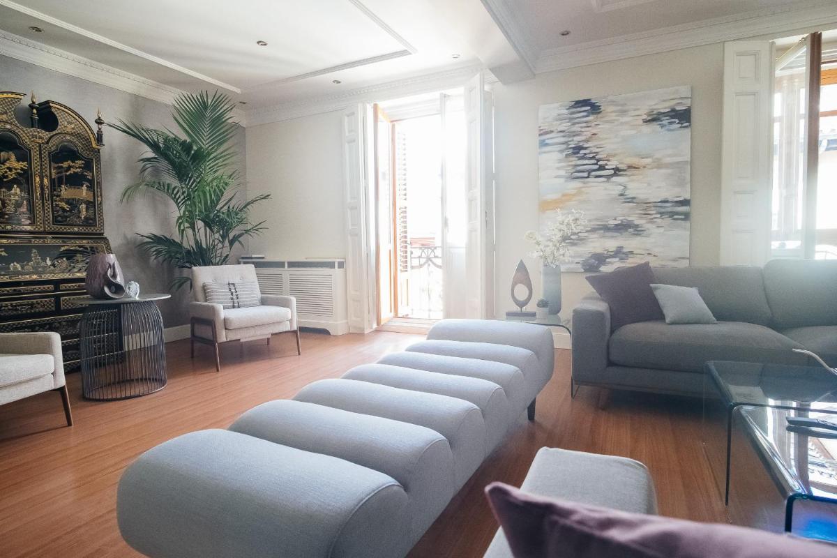 Heima Puerta del Sol - Plaza Santa Ana - Housity