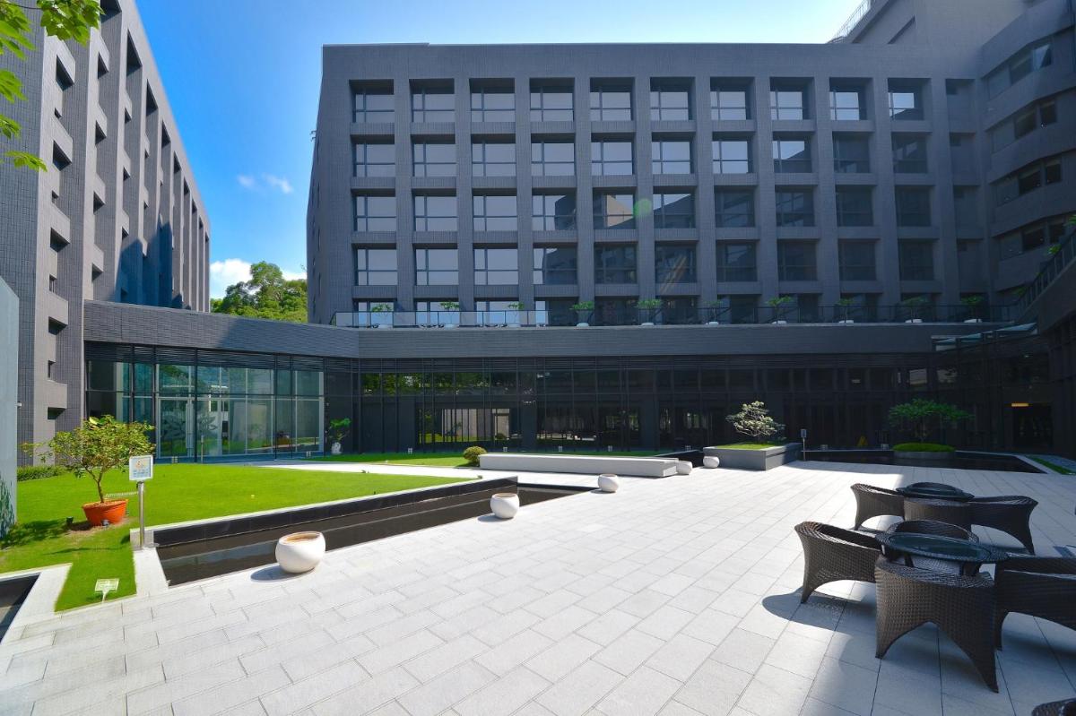 Platinum Hotel - Housity
