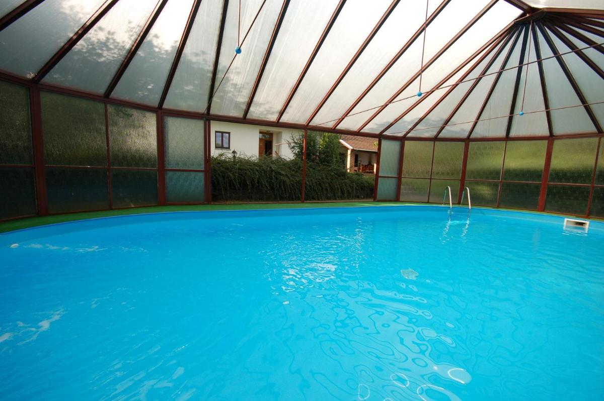 Holiday home in Nasavrky 31186 - Housity