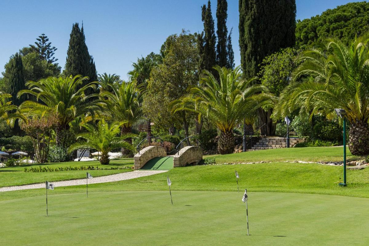 As comodidades de golfe no resort ou nas proximidades