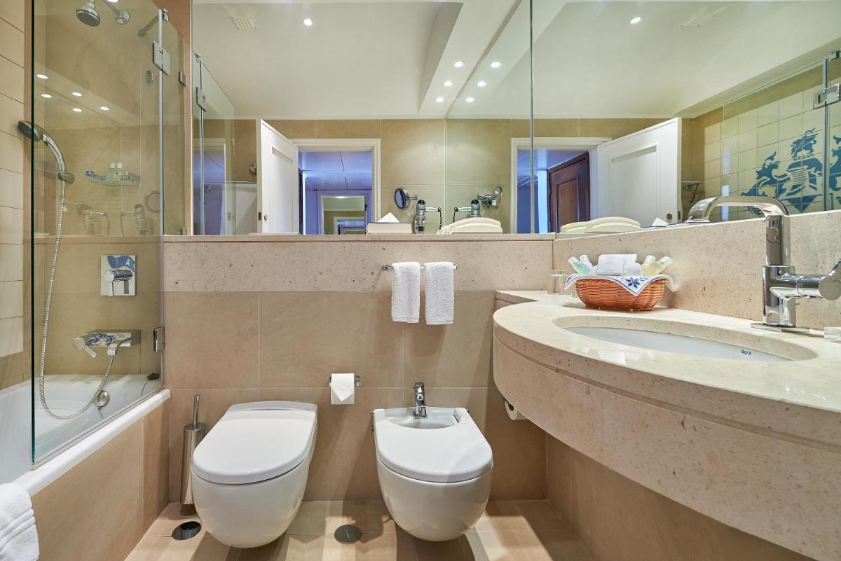 Uma casa de banho em Penina Hotel & Golf Resort