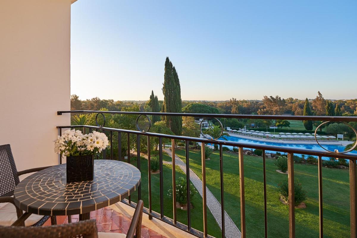 A piscina em ou perto de Penina Hotel & Golf Resort