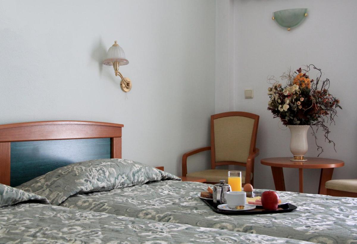 Hotel Platon - Housity
