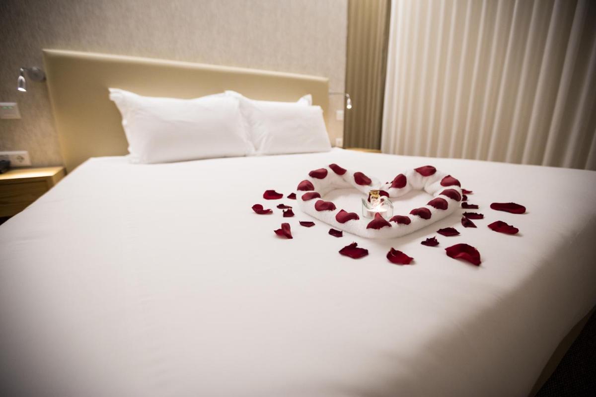 Uma cama ou camas num quarto em LAM Hotel Celorico de Basto