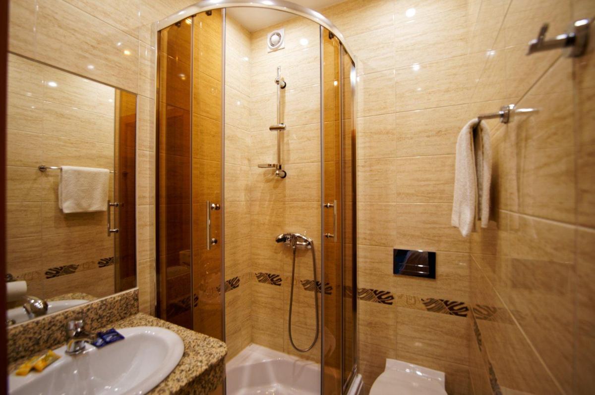 Antalya Pokoje i Apartamenty - Housity