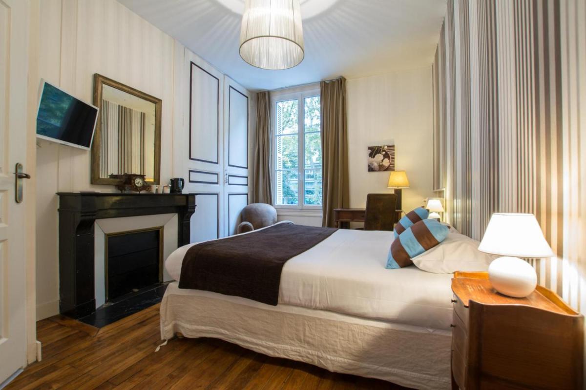 Hotel Val De Loire - Housity