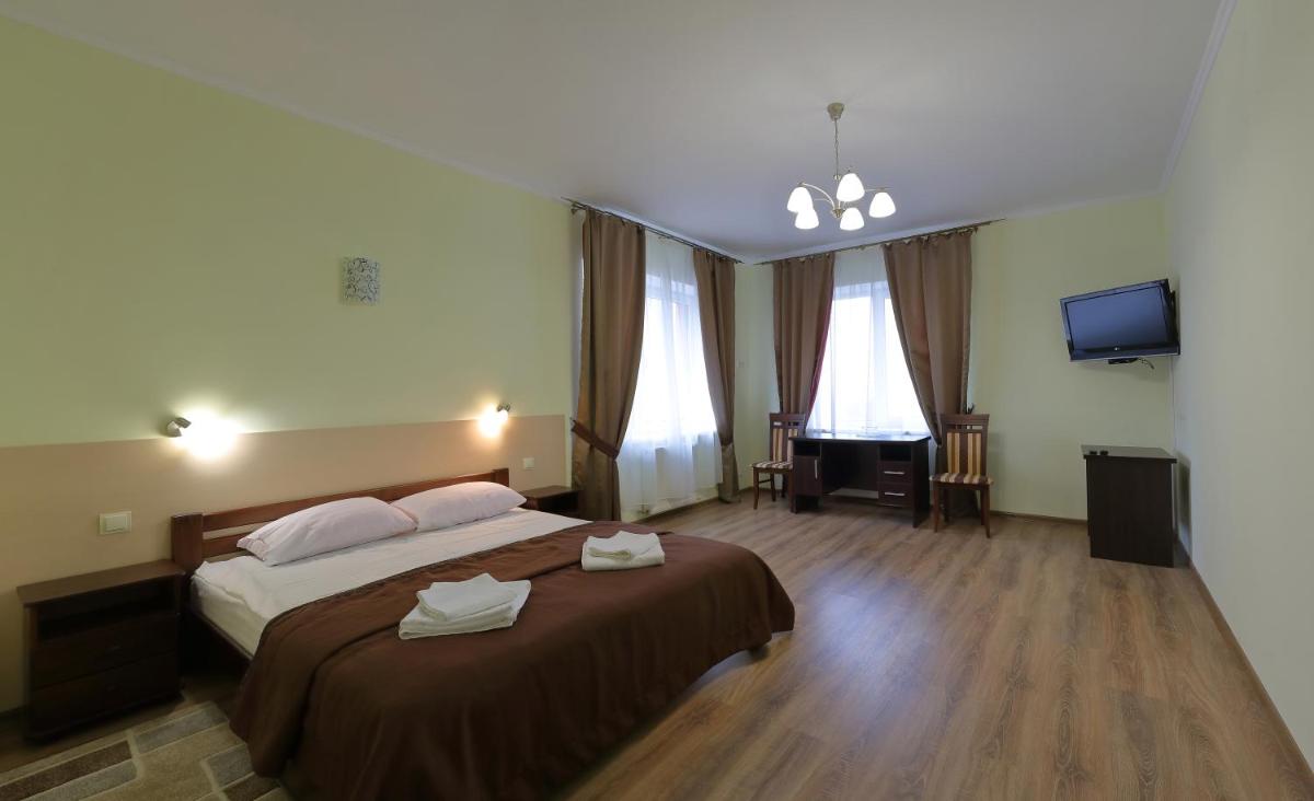 Hotel Karpaty - Housity