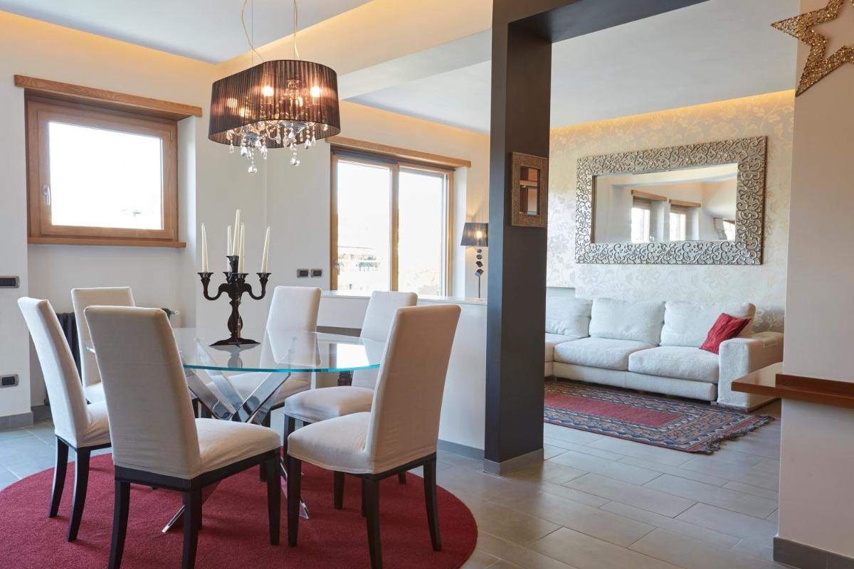 Vatican Luxury Penthouse with Terrace - Housity