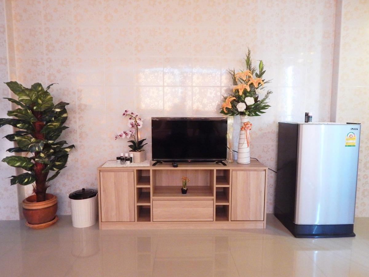 D5 Hotel สาขา หนองตำลึง - Housity