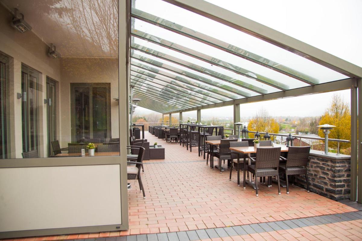 M13 Hotel - Housity