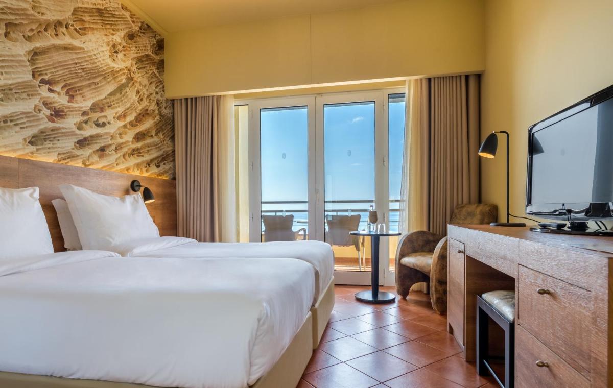 Calheta Beach - All-inclusive - Savoy Signature - Housity