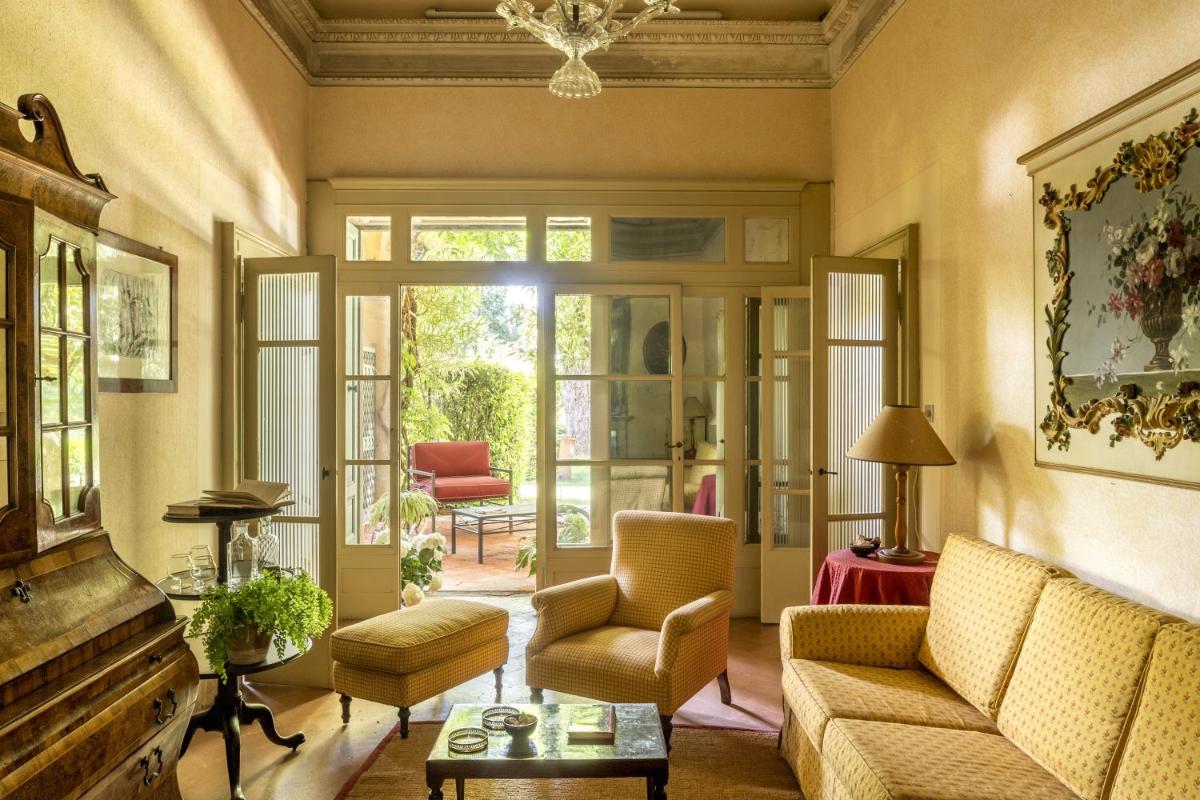 Sisters House - Housity