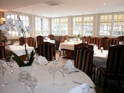 Auberge Du Cheval Blanc - Housity