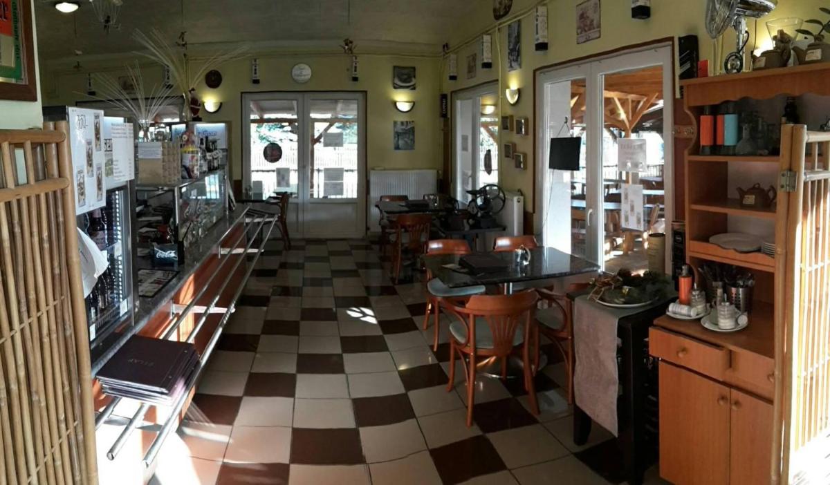 Grill Terasz Étterem és Szálláshely - Housity