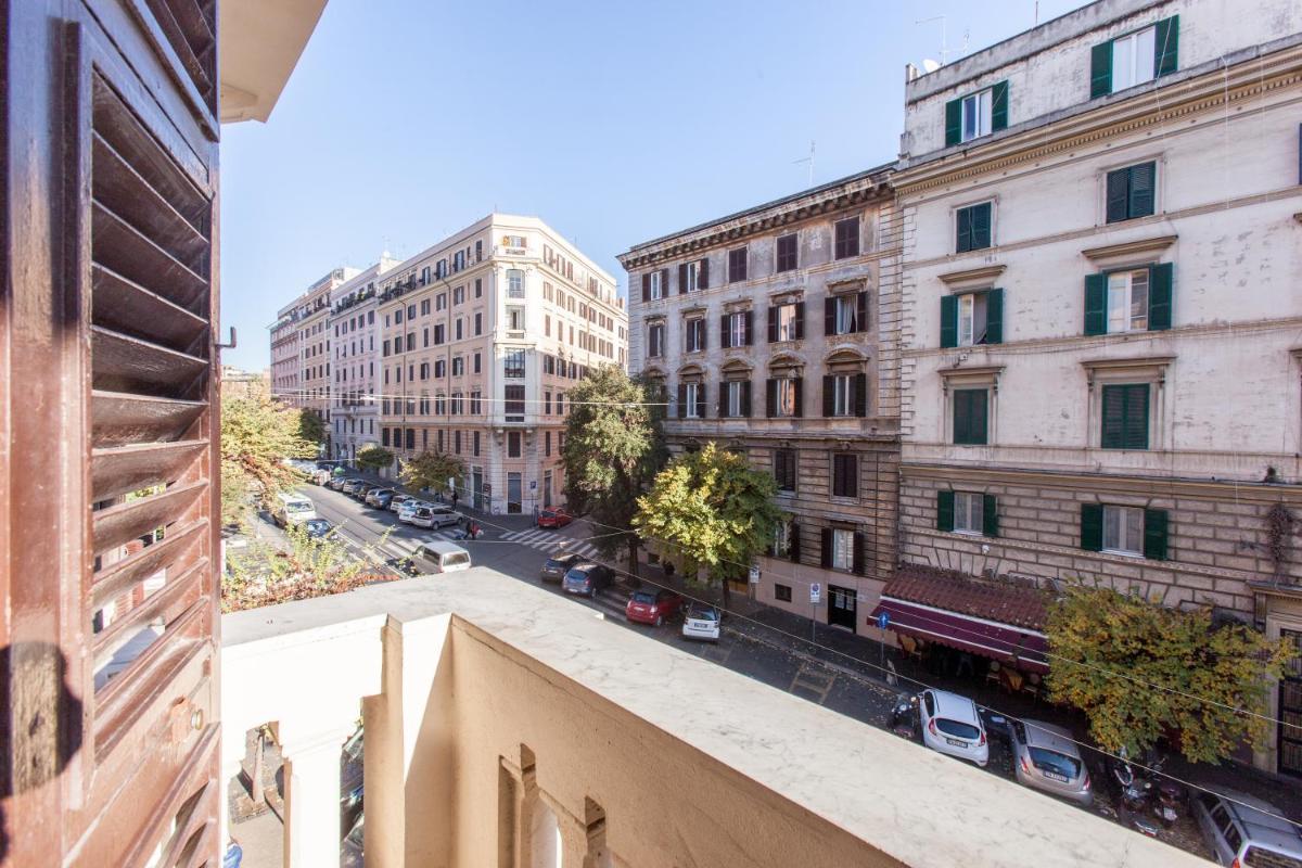 El Dorado Colosseum - Housity