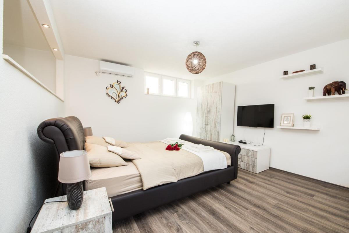 Studio apartman Centar - Housity