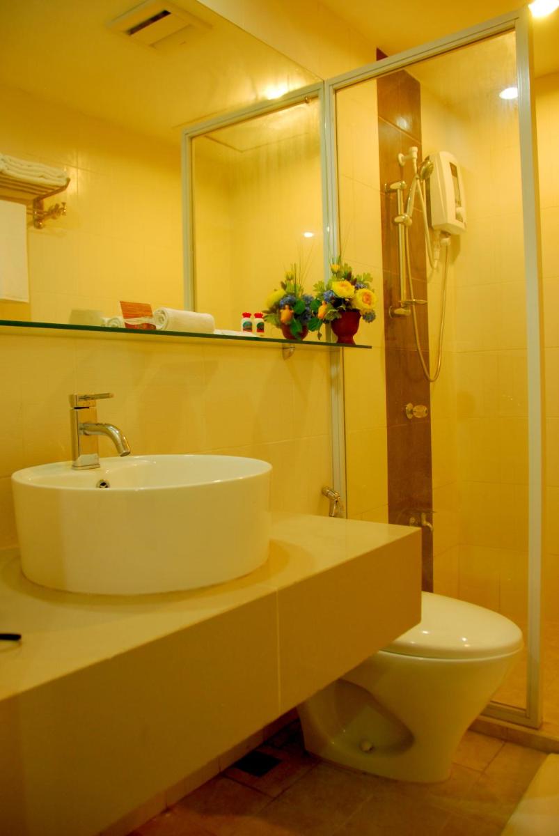 The Suites at Calle Nueva - Housity