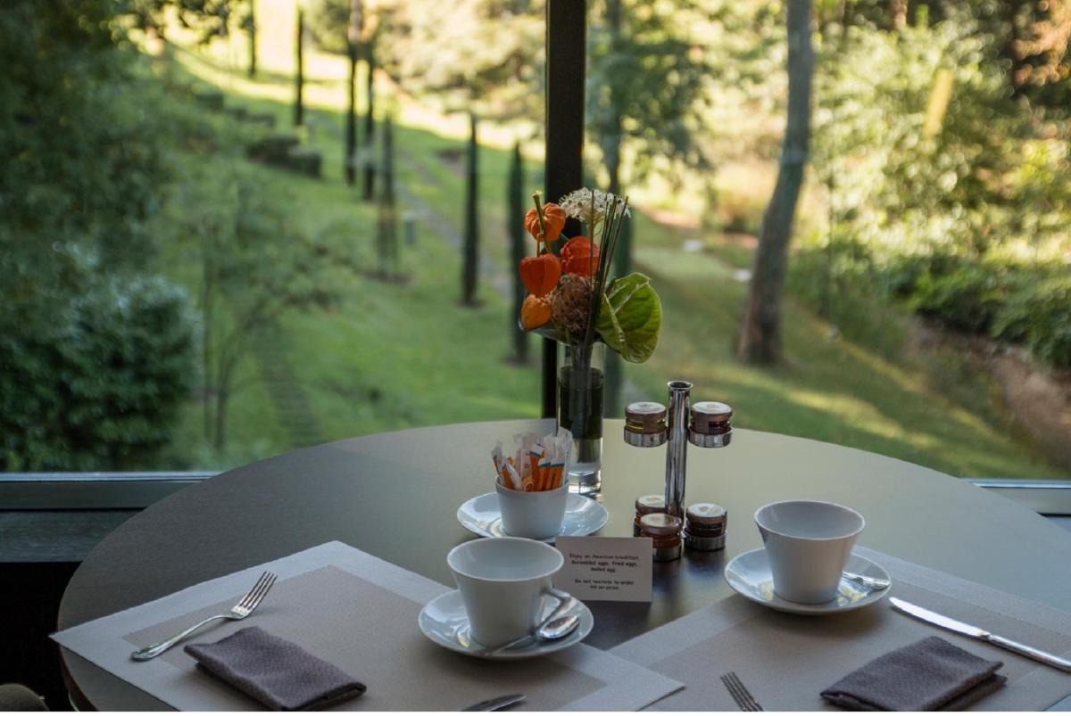 Photo de la galerie de l'établissement Hotel & Spa Le Pavillon, à Charbonnières-les-Bains