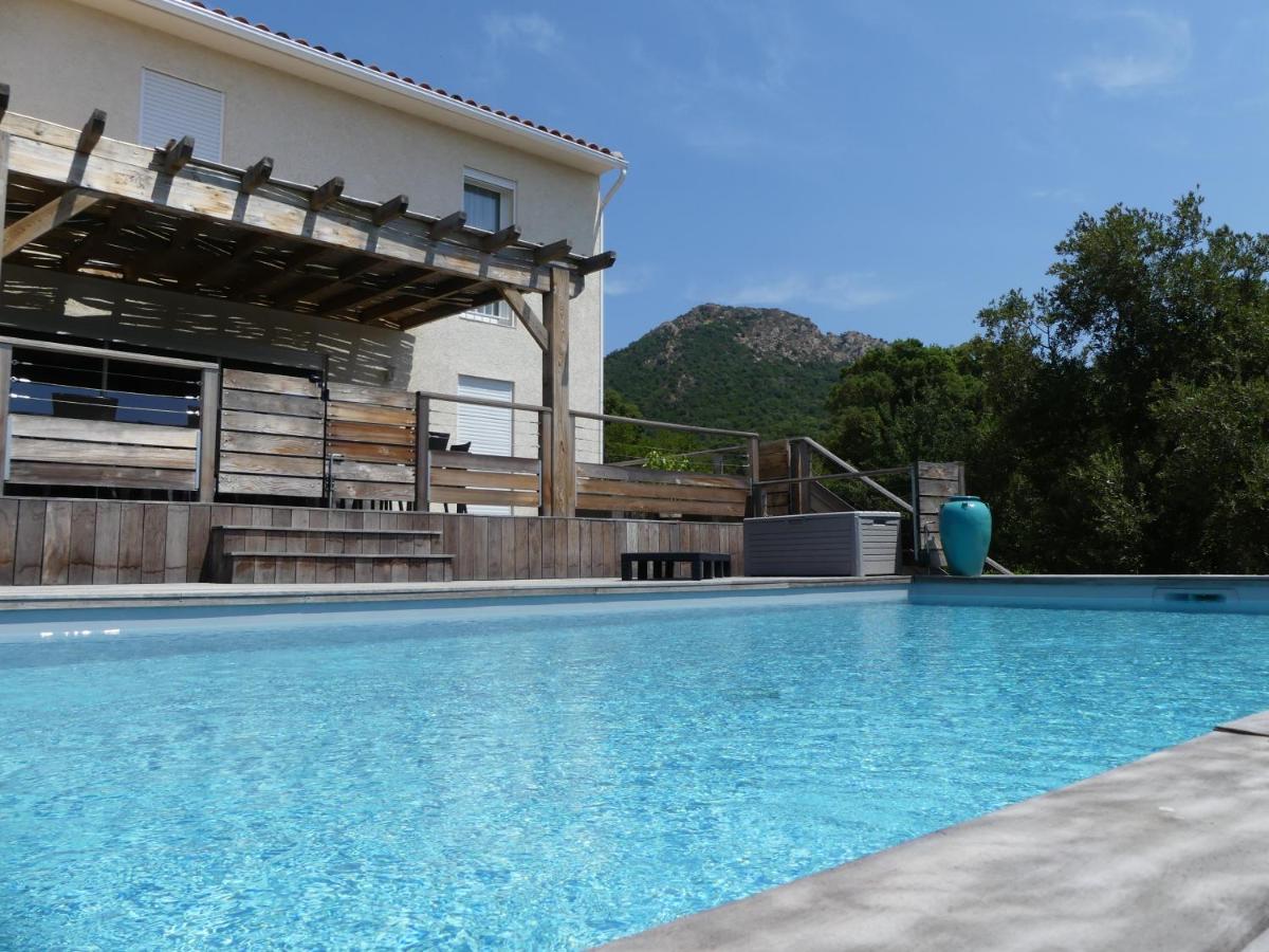 Maison d' Hôtes L'Aria Mezzana - Housity