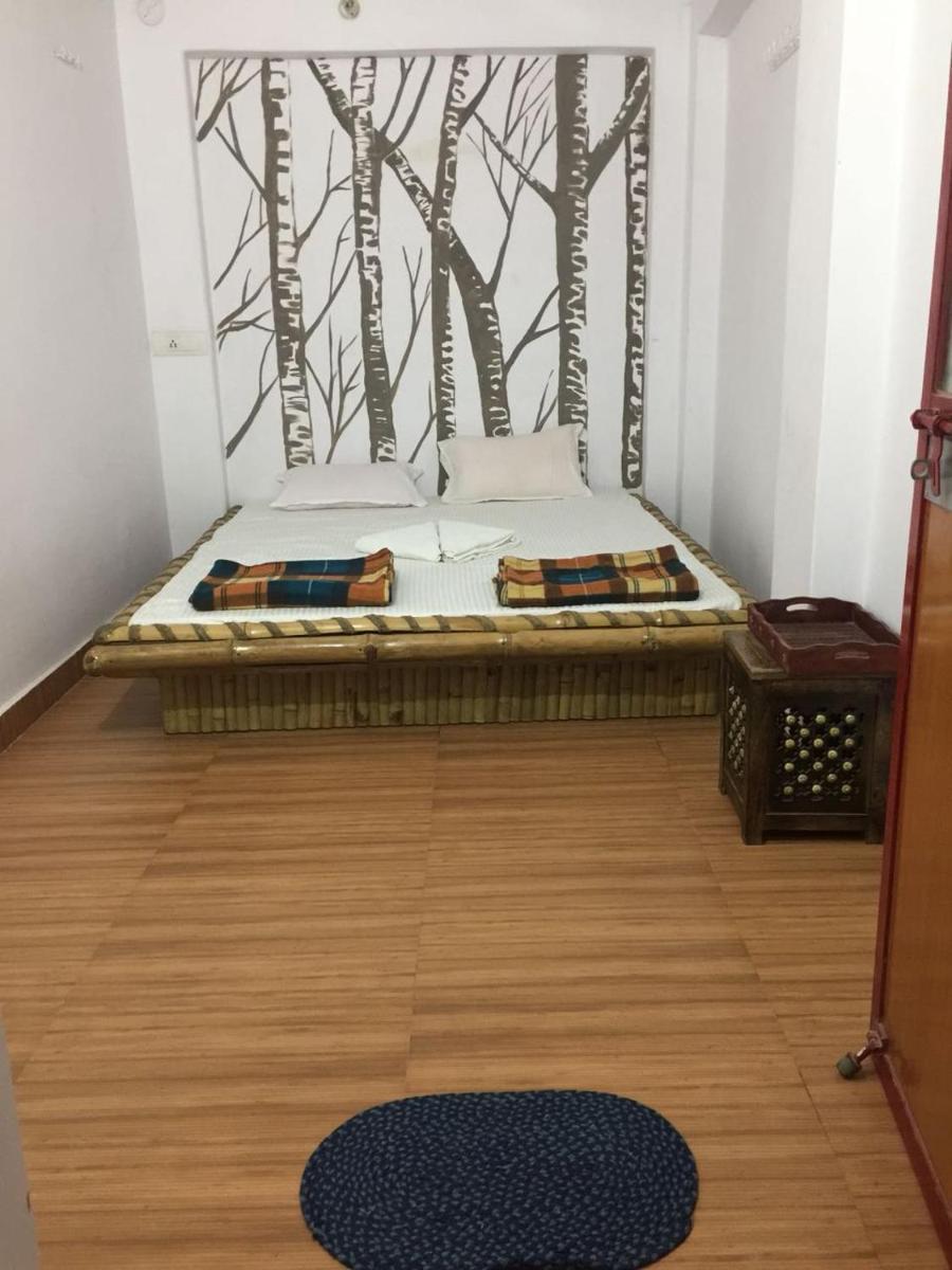 Shri Guest House - Housity