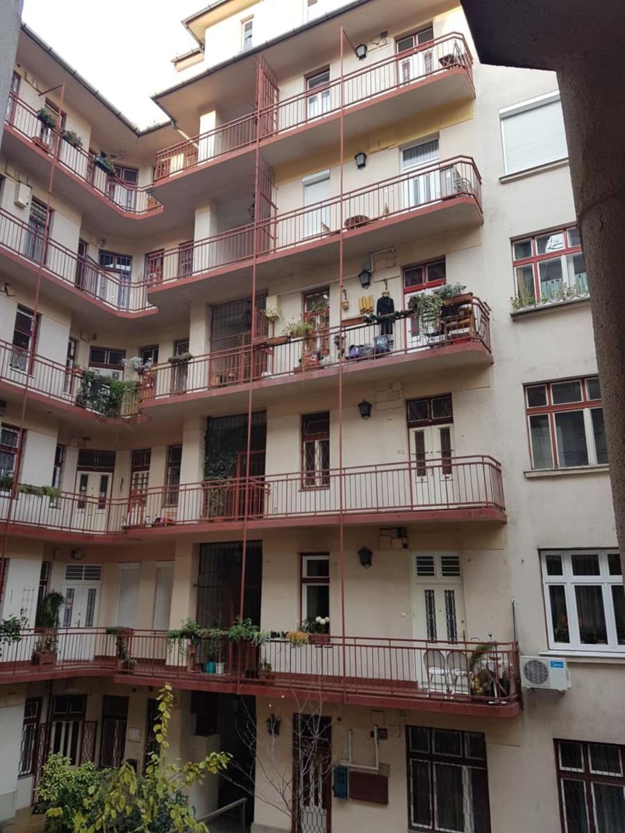 Valentina Guesthouse - Housity
