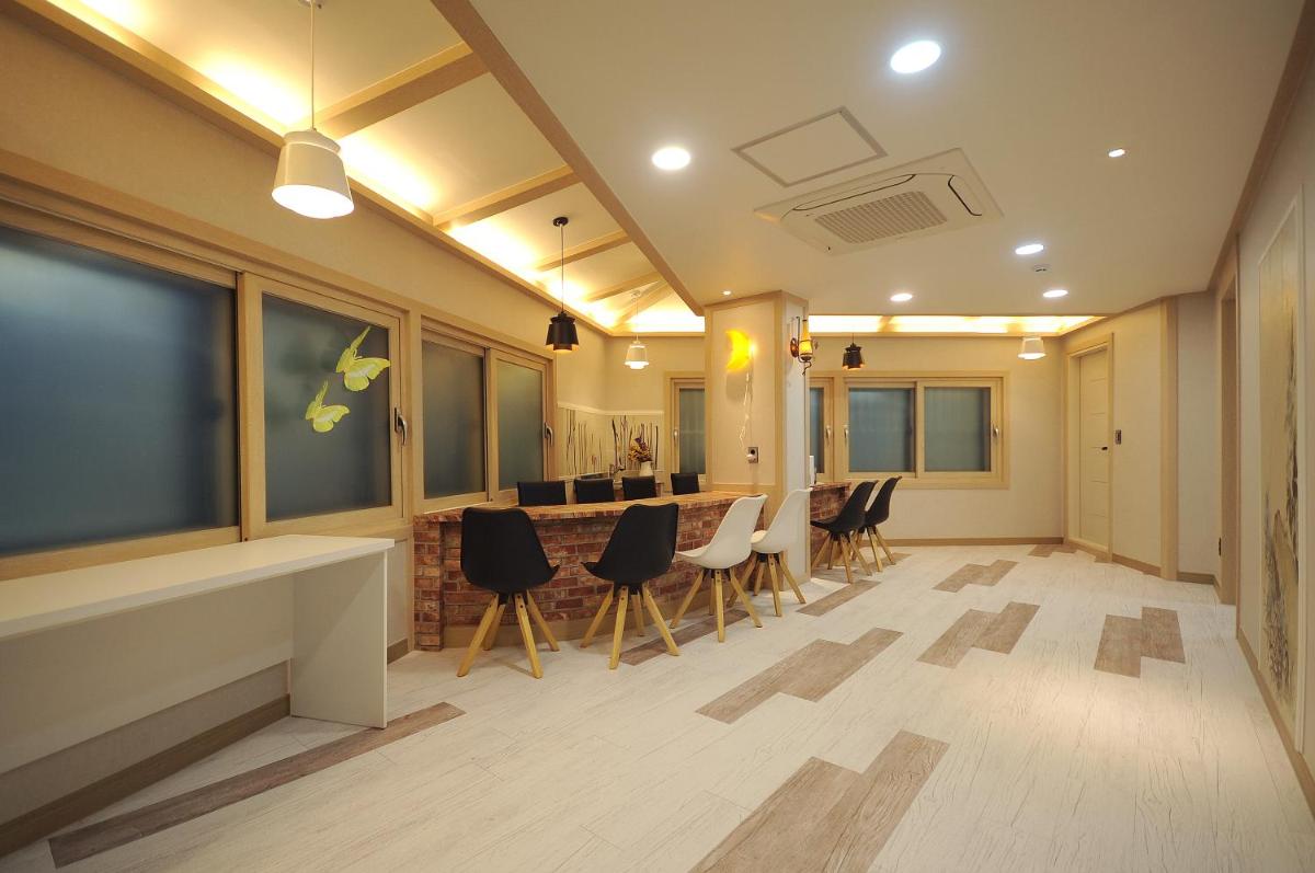 Family Hotel BNB - Housity