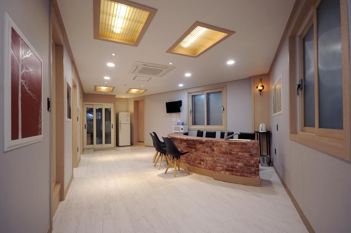Family Hotel BNB - Housity
