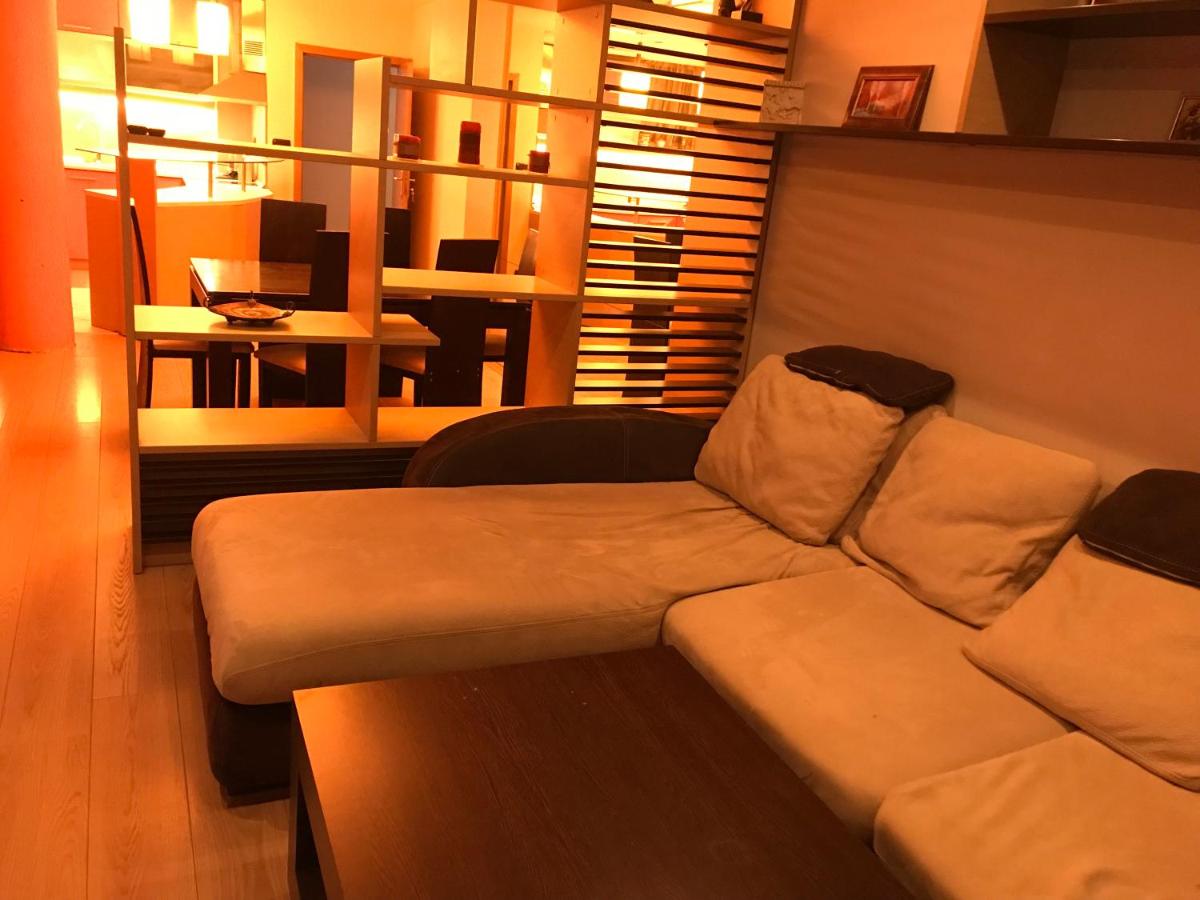 Fantastic 3 bedroom Apartment - Housity