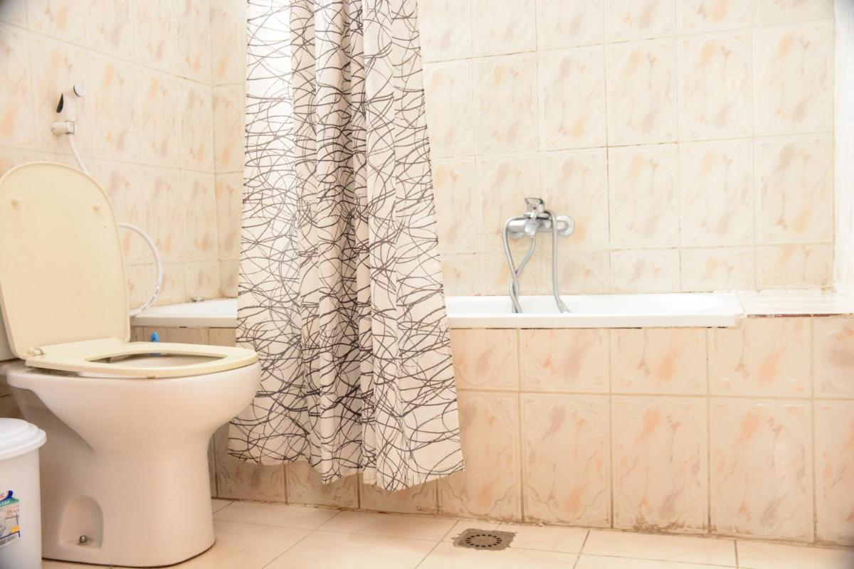 The Hive Guest House - Housity