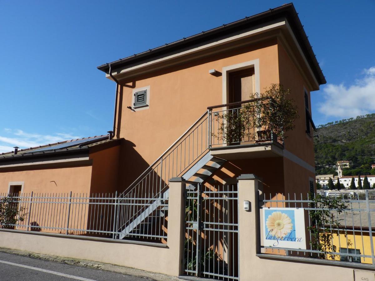 La Gerbera - Housity