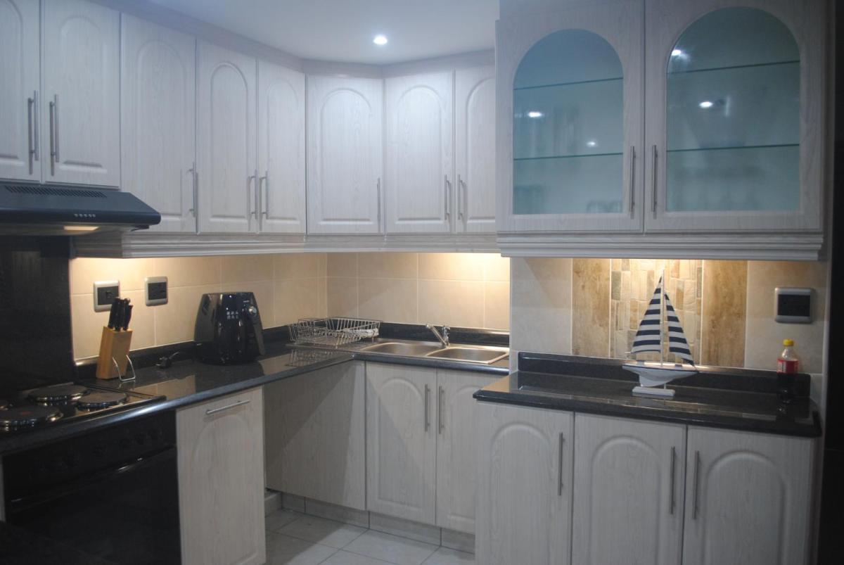 11 Coral Sands - Housity